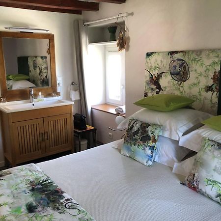 Отель Relais Du Destin Vertrieu Экстерьер фото